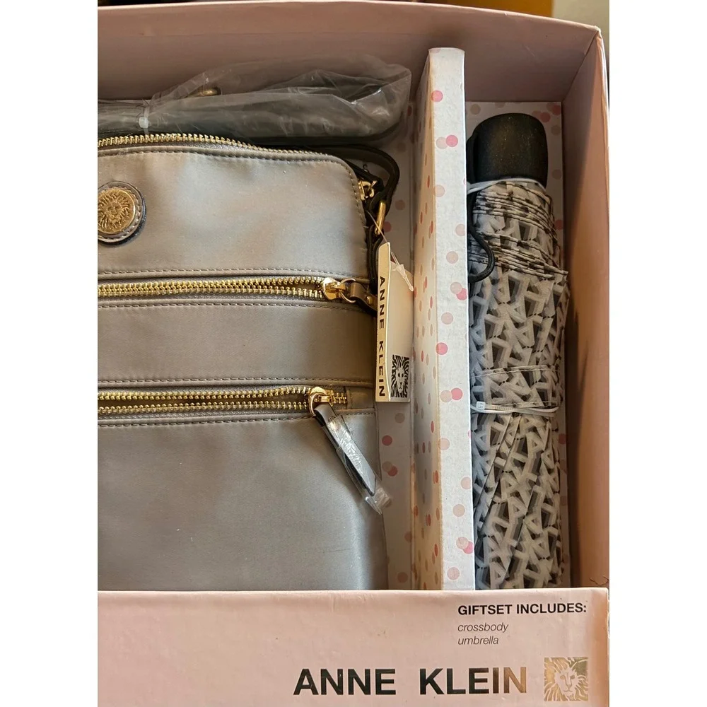Anne Klein Nylon Crossbody Bag and Umbrella 2 Piece Gift Set Grey AKH4041G NEW
